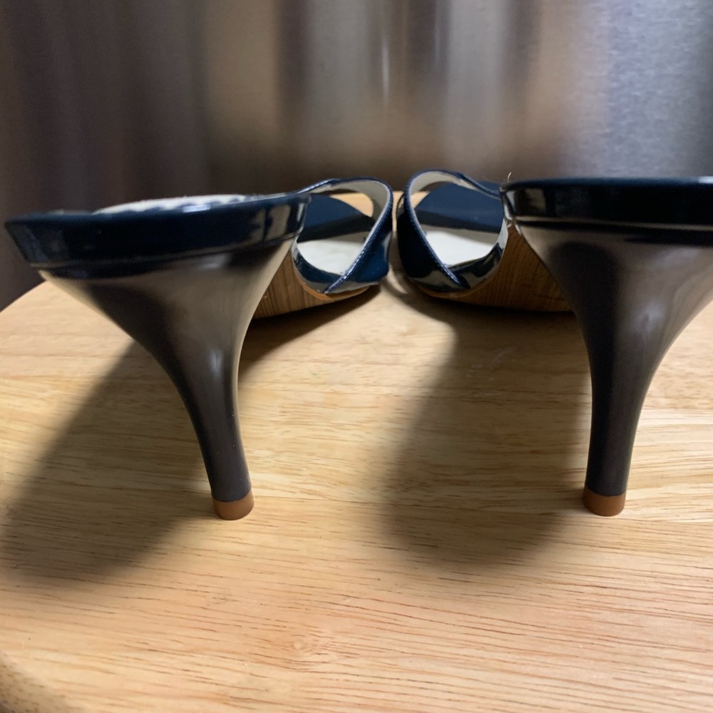 Shoes - Picture 5 of 5